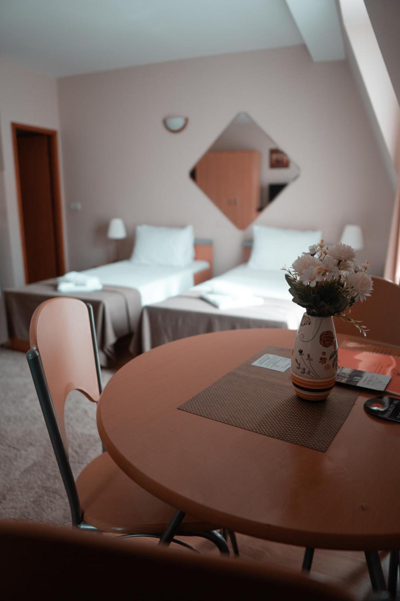 Hotel Topcider بلغراد المظهر الخارجي الصورة