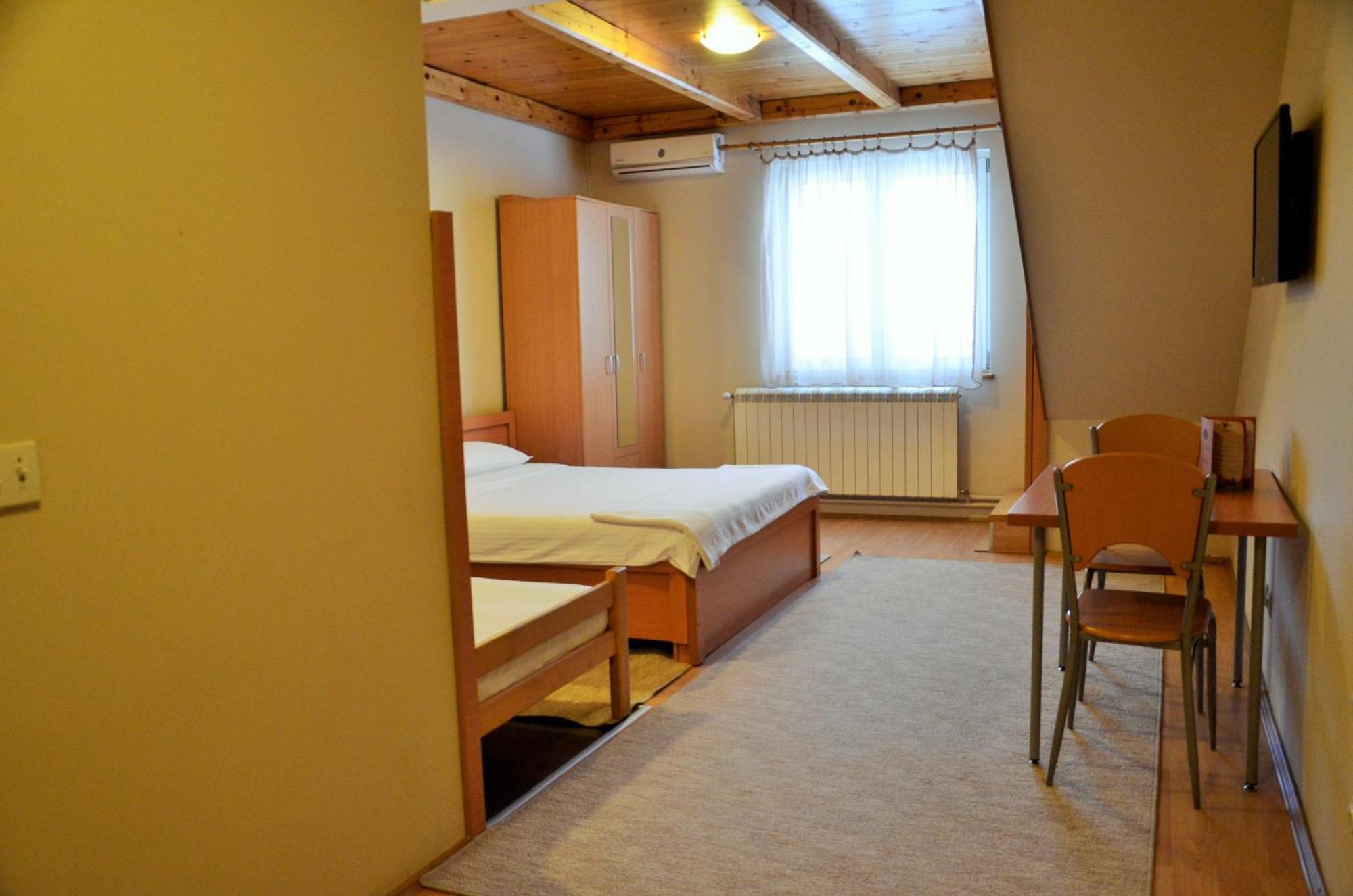 Hotel Topcider بلغراد المظهر الخارجي الصورة
